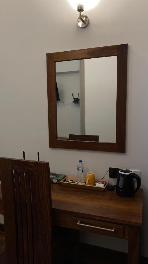 Sun Dove Suite Kandy Bagian luar foto