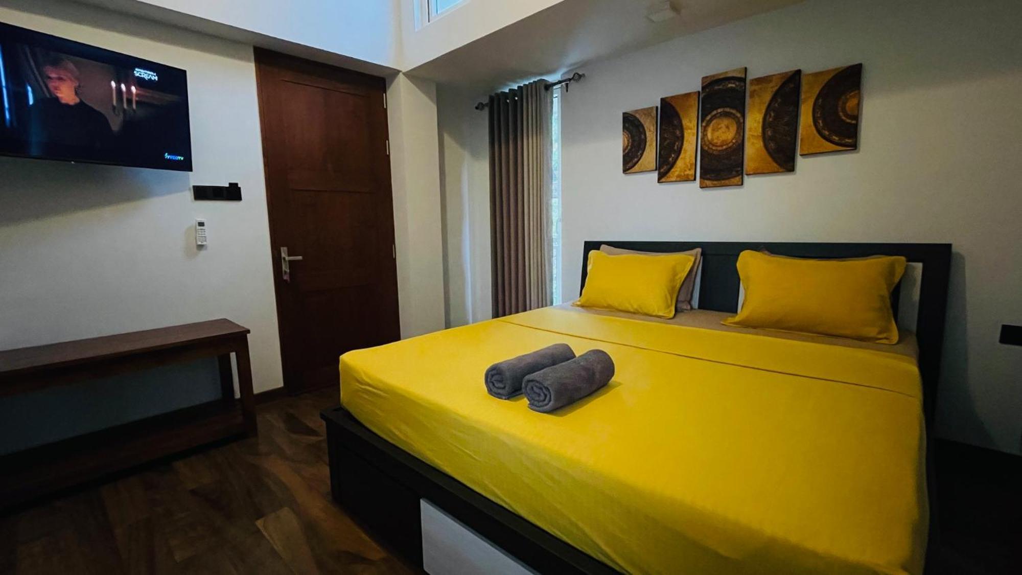 Sun Dove Suite Kandy Bagian luar foto